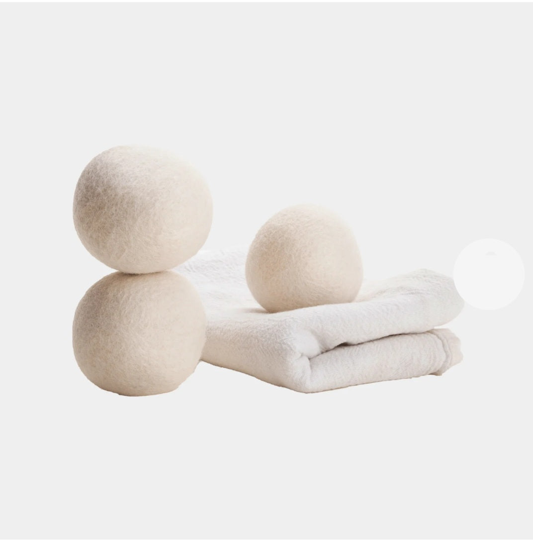 Wool dryer balls